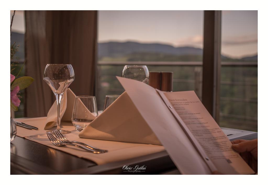 Hotel Restaurant Les Alisiers Lapoutroie Bagian luar foto